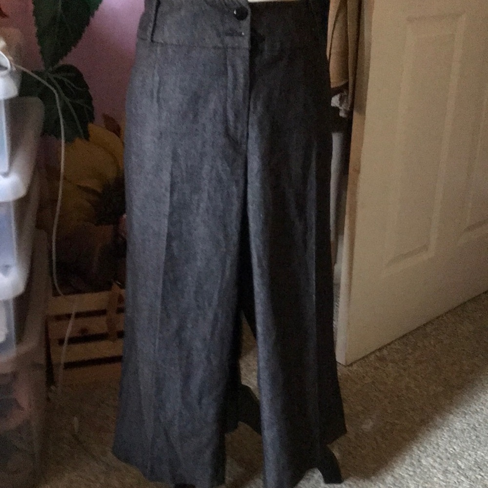 Capri gray black color zip button front belt loops 2 pocket front